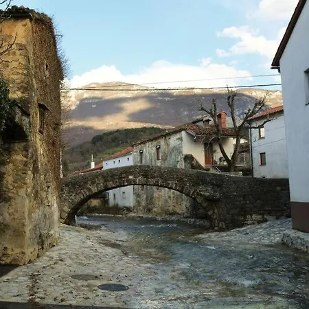 Сasa de vacaciones Zerjal Podnanos