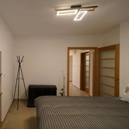 žerjal * Podnanos